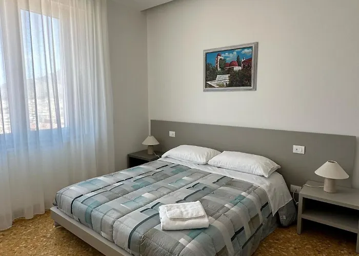 Clar -grattacielo Apartment
